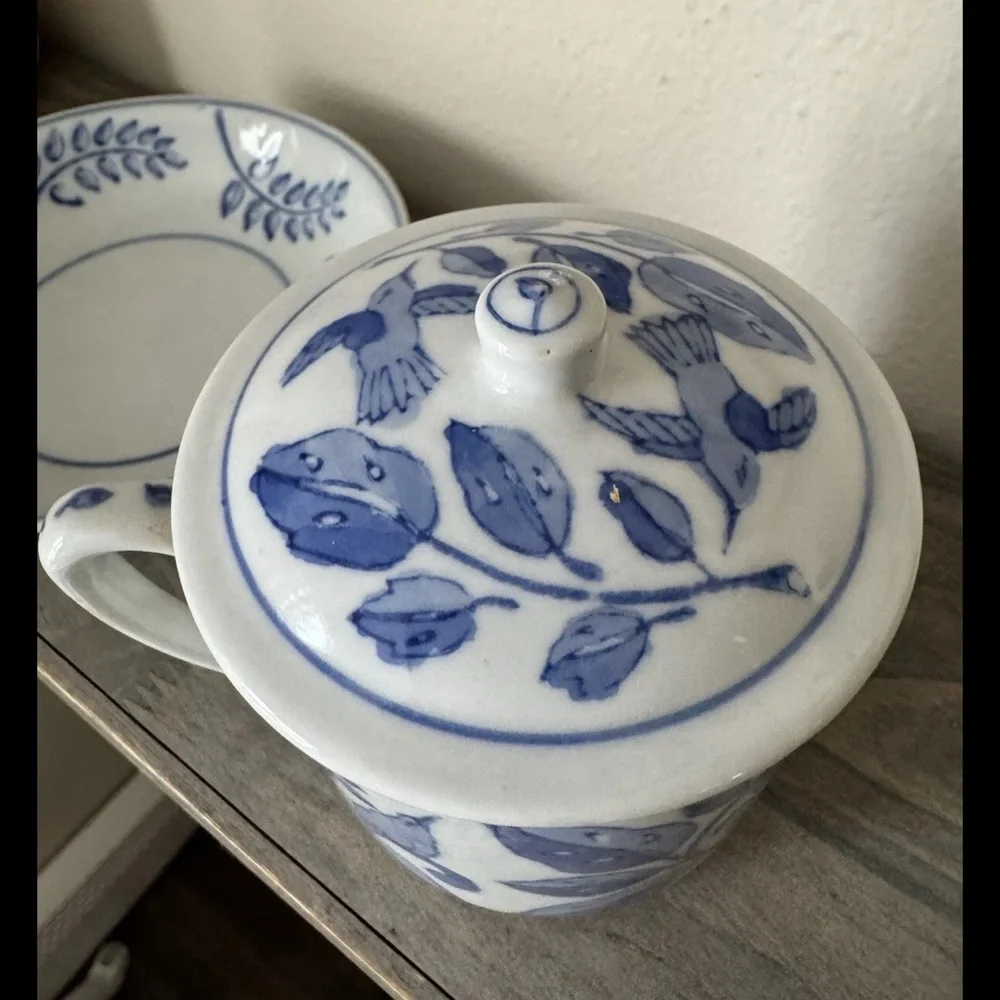 Williams Sonoma White and Blue Floral Lidded Tea Mug with Saucer